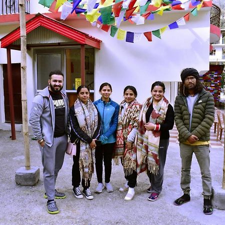 מקלוד גאנג' Hostel Who Needs Map Mcleodganj מראה חיצוני תמונה