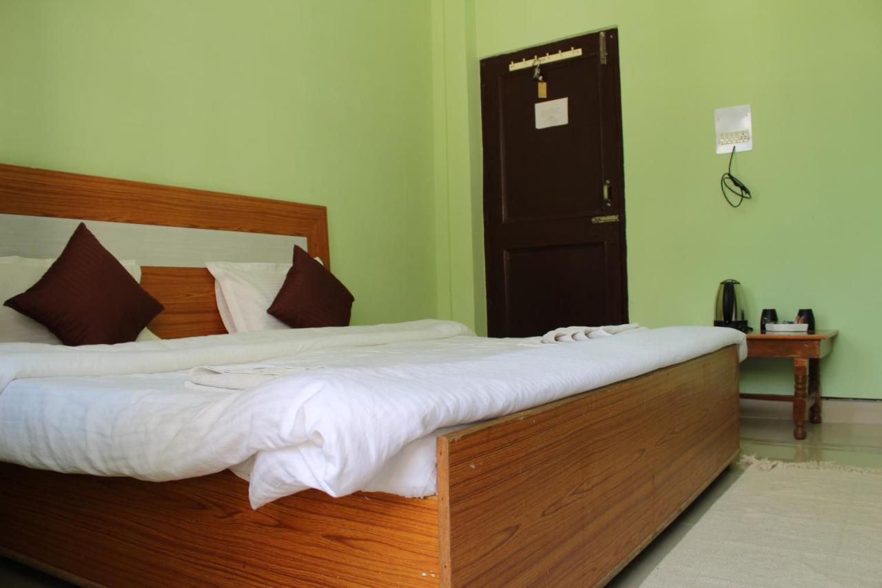 מקלוד גאנג' Hostel Who Needs Map Mcleodganj מראה חיצוני תמונה