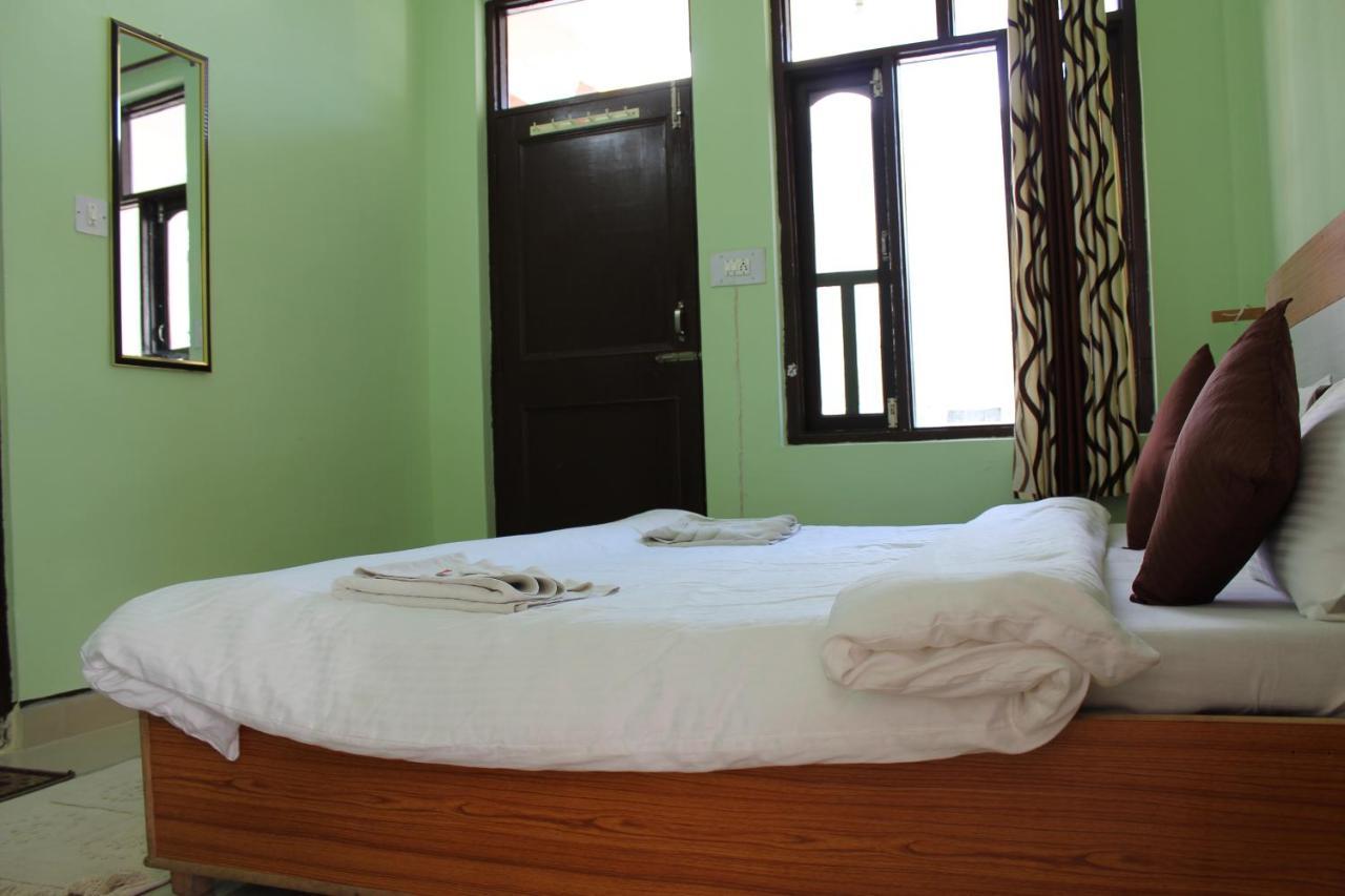 מקלוד גאנג' Hostel Who Needs Map Mcleodganj מראה חיצוני תמונה