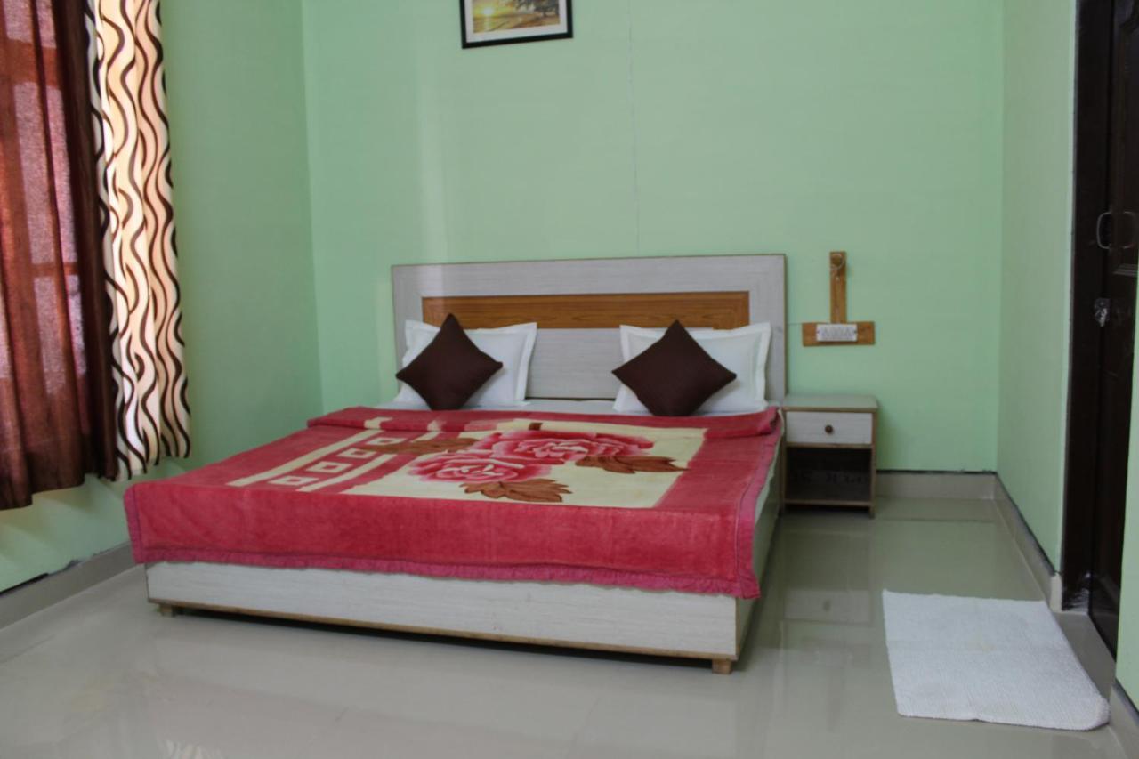 מקלוד גאנג' Hostel Who Needs Map Mcleodganj מראה חיצוני תמונה