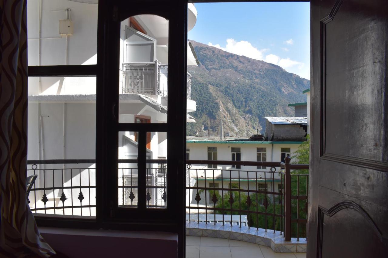 מקלוד גאנג' Hostel Who Needs Map Mcleodganj מראה חיצוני תמונה